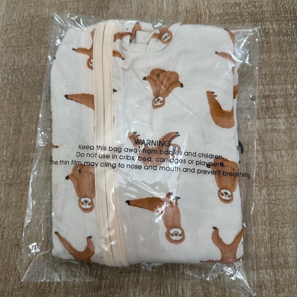 Free Birdees | Yoga Sloths Convertible Footie | 12–18M - Picture 3 of 15